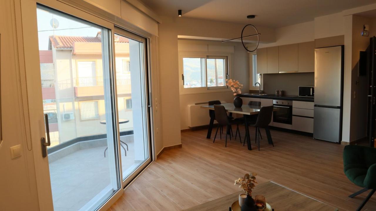 Elia Luxury Residence Chalkís エクステリア 写真